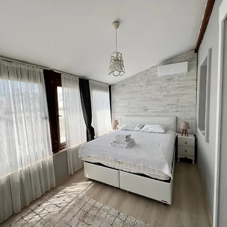 Refreshing House Close To The With A Sea View And Balcony In Apartment *