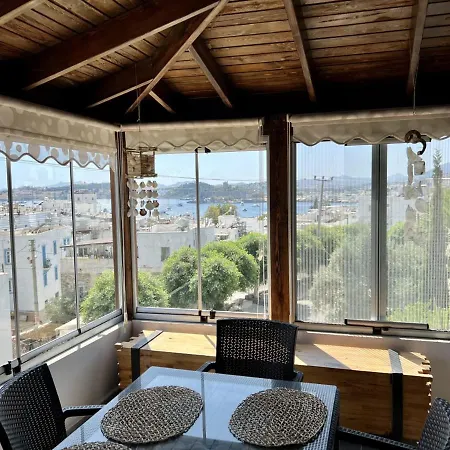 Apartment Refreshing House Close To The With A Sea View And Balcony In Bodrum
